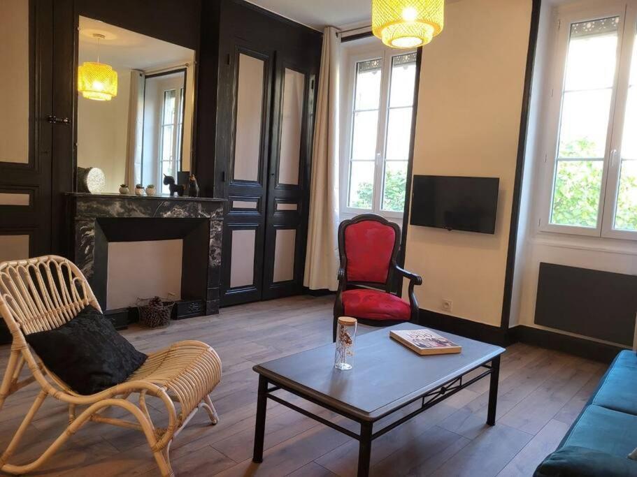 O Bon'Endroit - Appartement Confort - Centre Ville В'єнна Екстер'єр фото